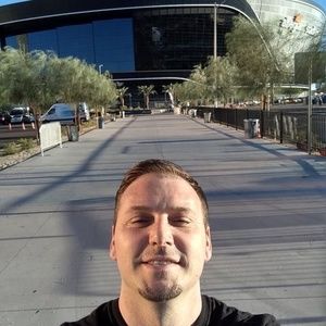 Meet your Posher, Aron